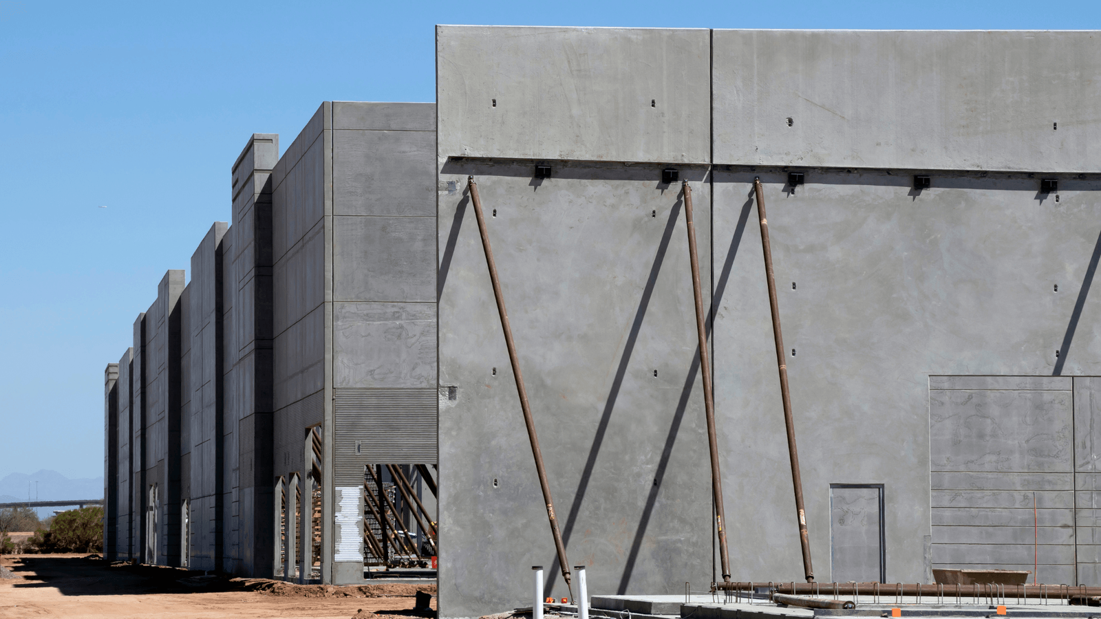 Can You Paint Precast Concrete Walls? PPD Painting